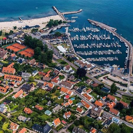 Laegenhet / Studio I Centrala Båstad Buitenkant foto